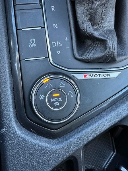 Volkswagen Tiguan 2.0T SEL 4MOTION 2018