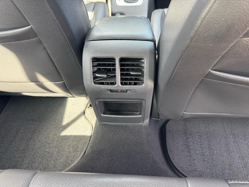 Volkswagen Jetta Sedan 4dr Auto SEL 2008