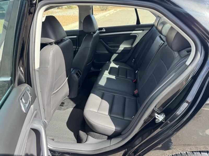 Volkswagen Jetta Sedan 4dr Auto SEL 2008