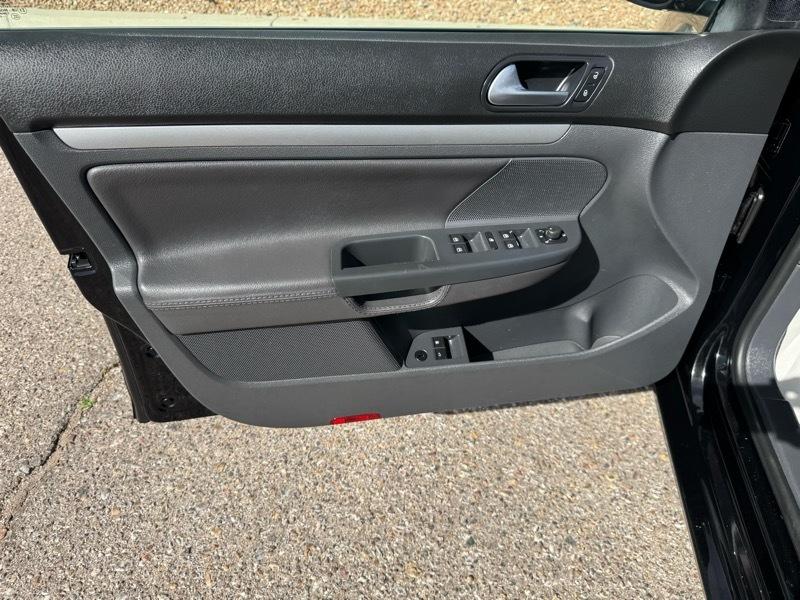 Volkswagen Jetta Sedan 4dr Auto SEL 2008