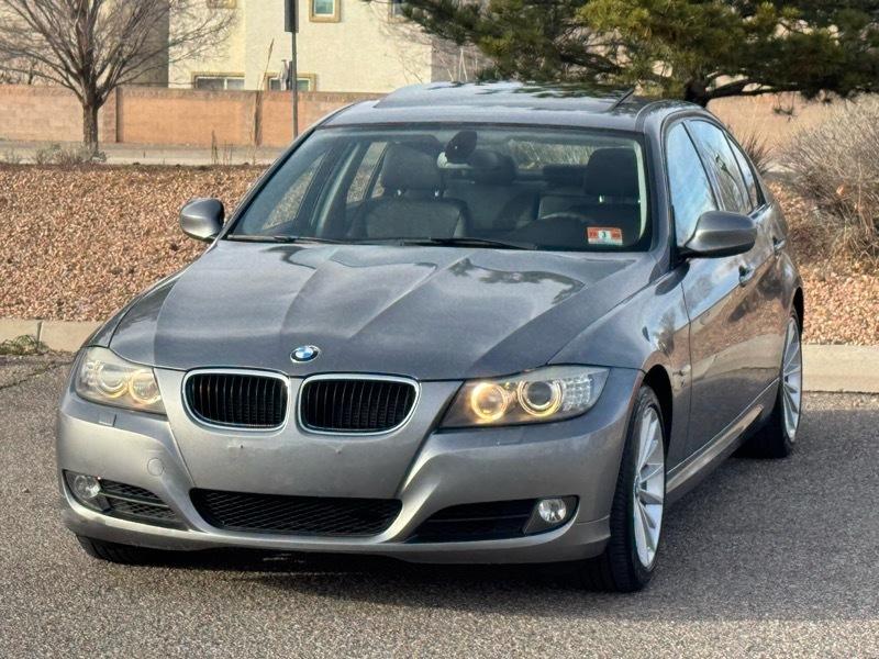 BMW 3 Series 4dr Sdn 328i xDrive AWD SULEV 2011