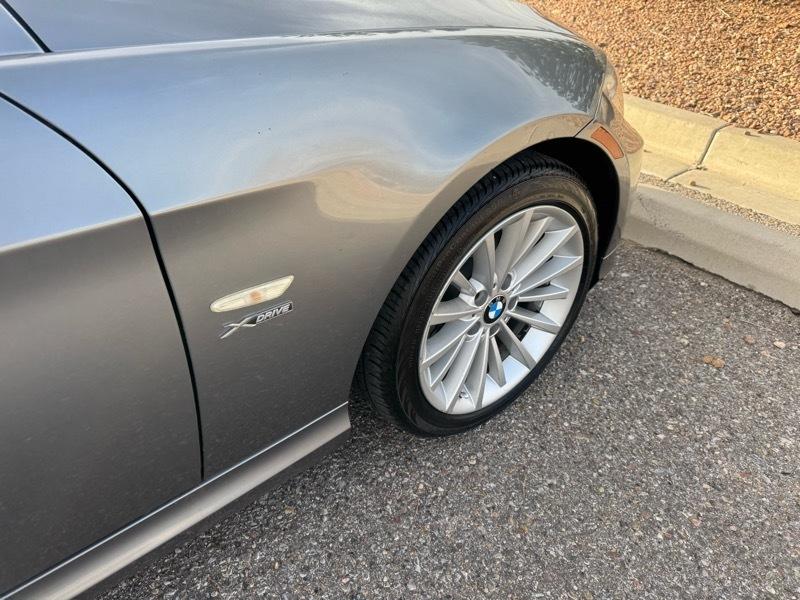 BMW 3 Series 4dr Sdn 328i xDrive AWD SULEV 2011