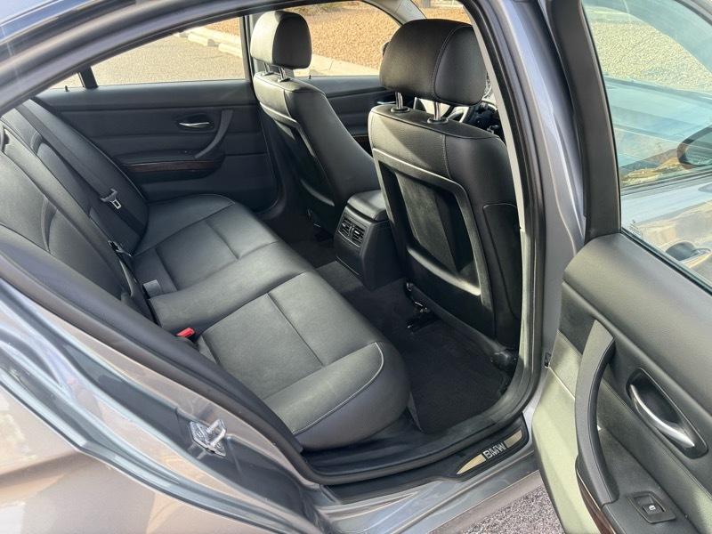 BMW 3 Series 4dr Sdn 328i xDrive AWD SULEV 2011