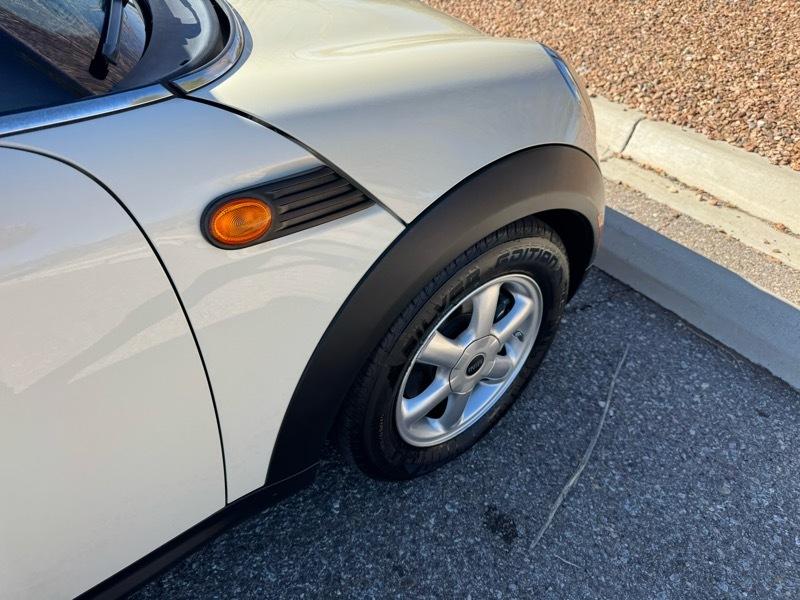 MINI Cooper Hardtop 2dr Cpe 2010