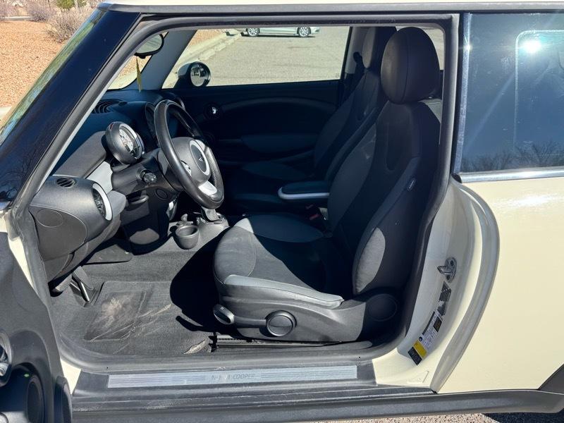 MINI Cooper Hardtop 2dr Cpe 2010