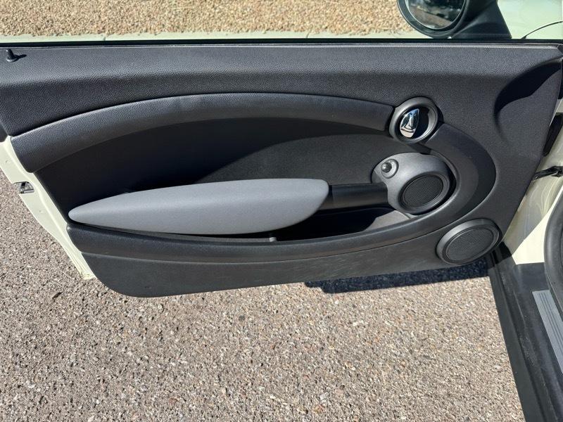 MINI Cooper Hardtop 2dr Cpe 2010