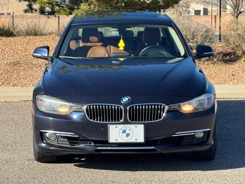 BMW 3 Series 4dr Sdn 328i RWD 2012