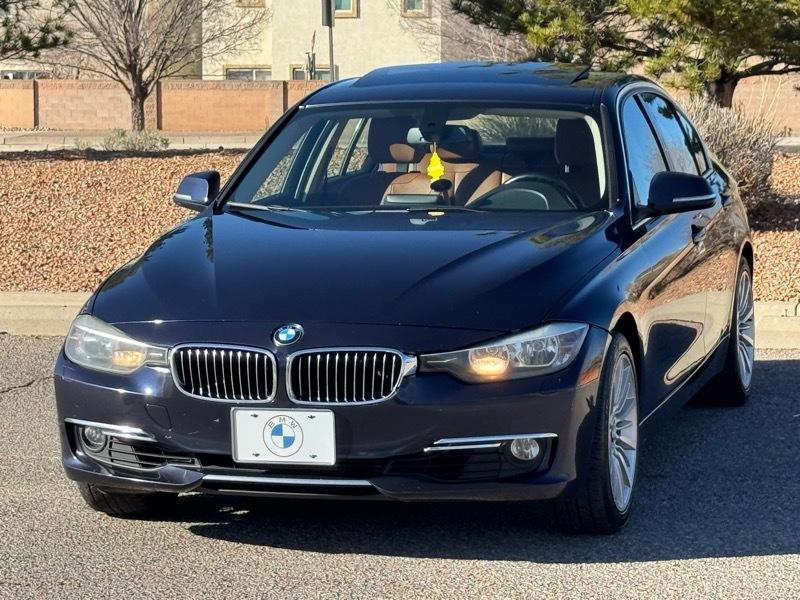 BMW 3 Series 4dr Sdn 328i RWD 2012