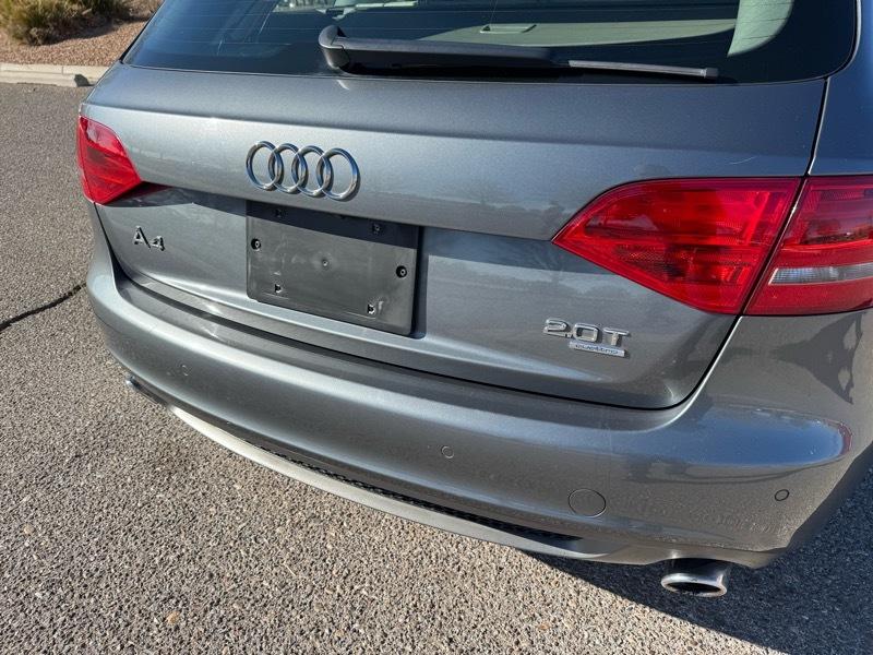 Audi A4 4dr Avant Wgn Auto quattro 2.0T Premium Plus 2012