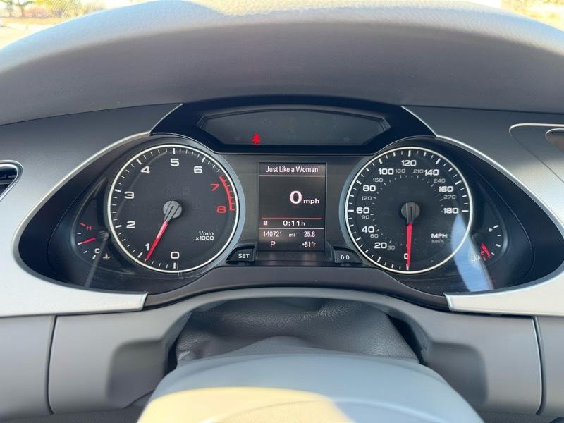 Audi A4 4dr Avant Wgn Auto quattro 2.0T Premium Plus 2012