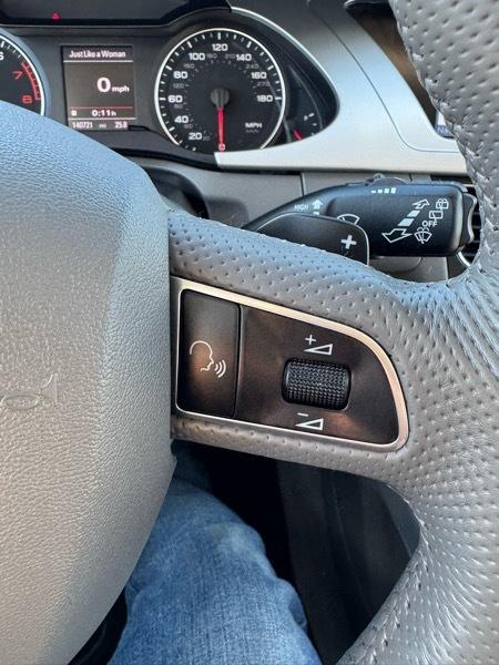 Audi A4 4dr Avant Wgn Auto quattro 2.0T Premium Plus 2012