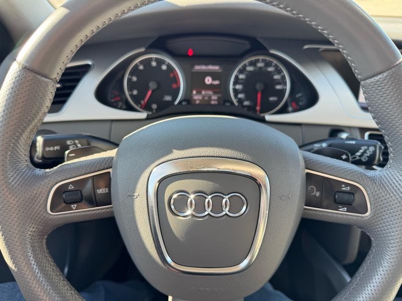 Audi A4 4dr Avant Wgn Auto quattro 2.0T Premium Plus 2012