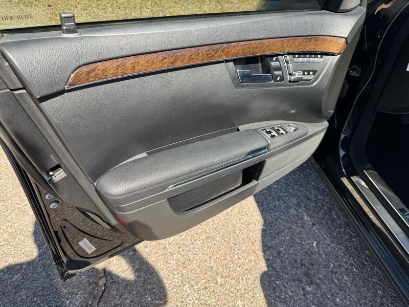 Mercedes-Benz S-Class 4dr Sdn S 350 BlueTEC 4MATIC 2012