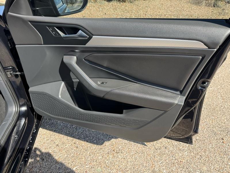 Volkswagen Jetta R-Line Auto w/SULEV 2020