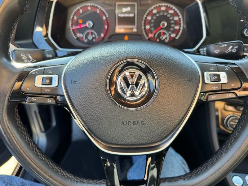 Volkswagen Jetta R-Line Auto w/SULEV 2020