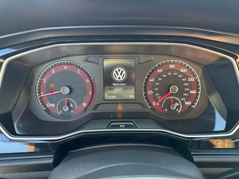 Volkswagen Jetta R-Line Auto w/SULEV 2020