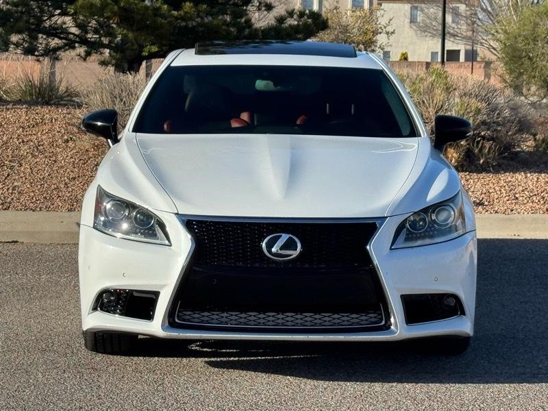 Lexus LS 460 4dr Sdn Crafted Line RWD 2015