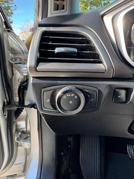 Ford Fusion Hybrid SE FWD 2017