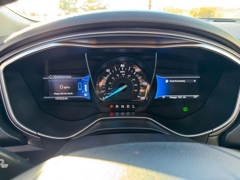 Ford Fusion Hybrid SE FWD 2017