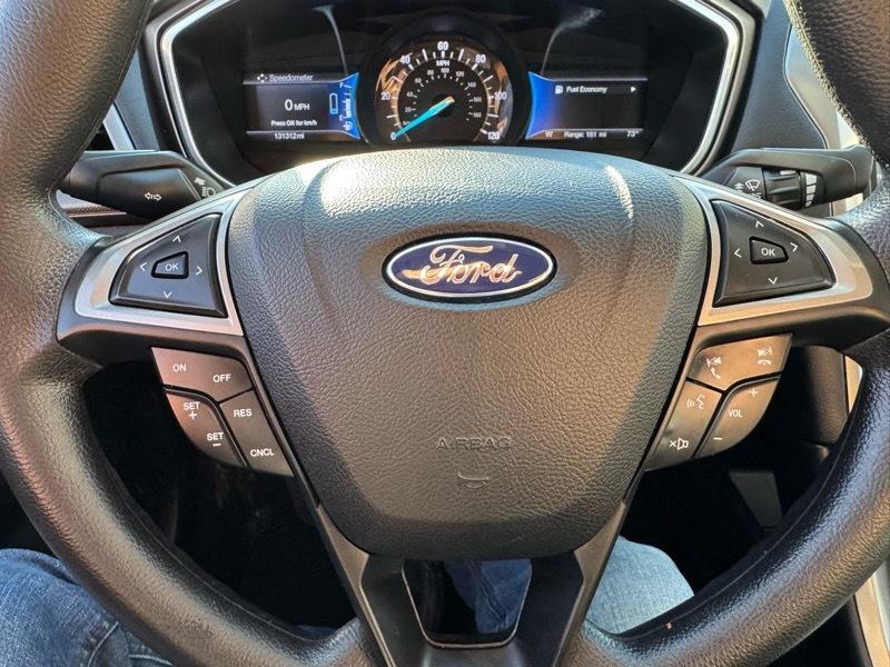 Ford Fusion Hybrid SE FWD 2017