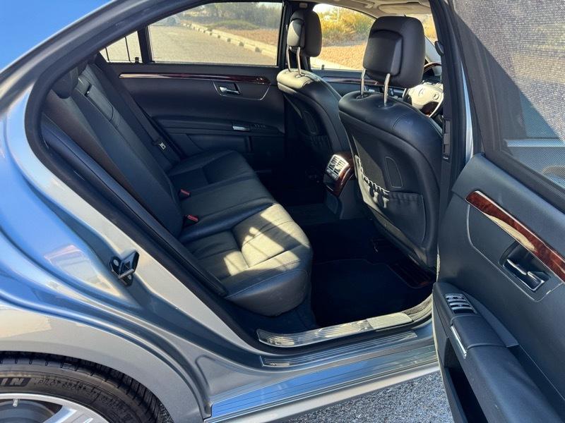 Mercedes-Benz S-Class 4dr Sdn 5.5L V8 RWD 2008