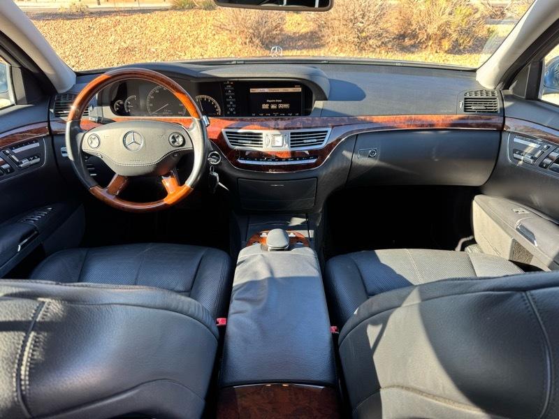 Mercedes-Benz S-Class 4dr Sdn 5.5L V8 RWD 2008