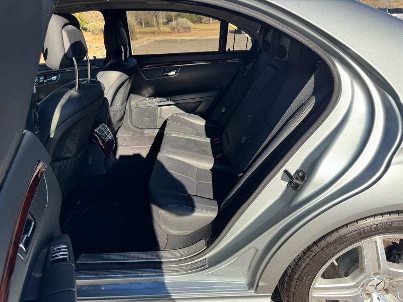 Mercedes-Benz S-Class 4dr Sdn 5.5L V8 RWD 2008