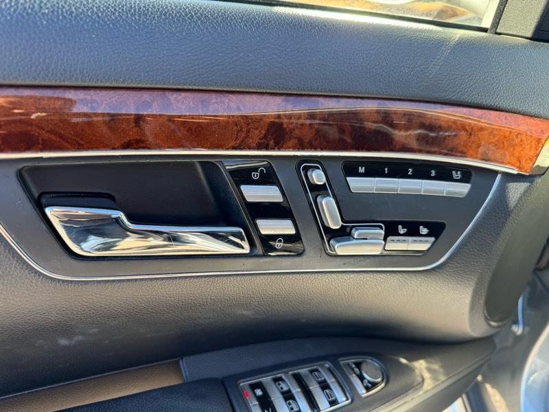 Mercedes-Benz S-Class 4dr Sdn 5.5L V8 RWD 2008