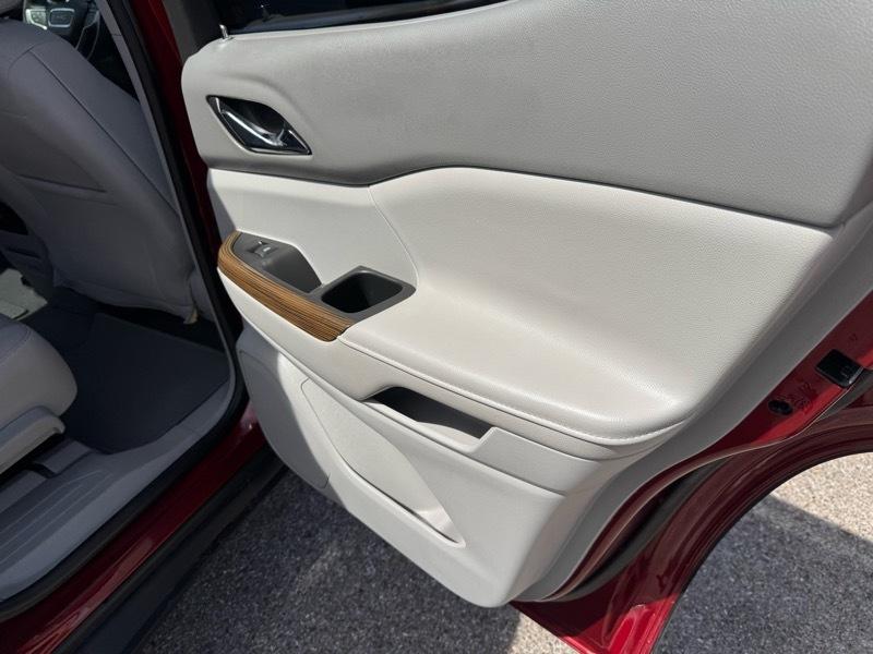 GMC Acadia AWD 4dr SLE w/SLE-2 2018