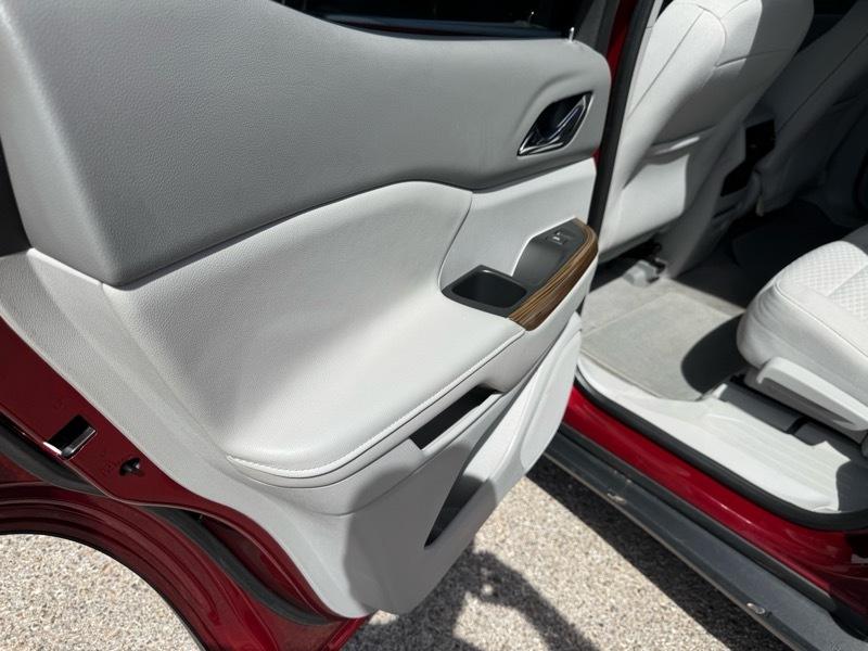 GMC Acadia AWD 4dr SLE w/SLE-2 2018