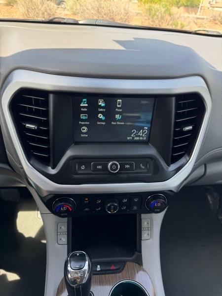 GMC Acadia AWD 4dr SLE w/SLE-2 2018