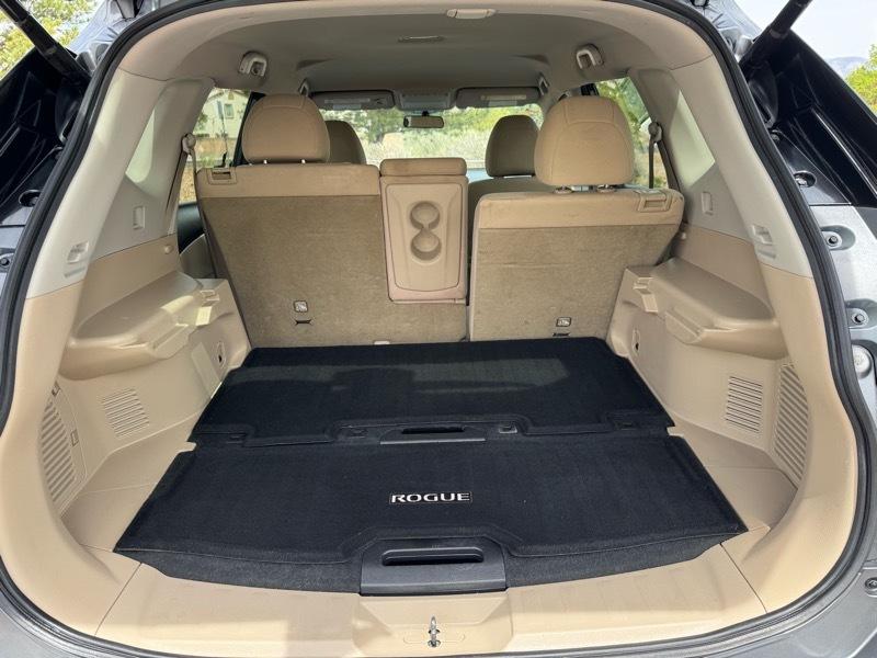 Nissan Rogue AWD 4dr SV 2016