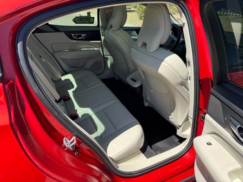 Volvo S60 B5 AWD Black Edition Momentum 2022