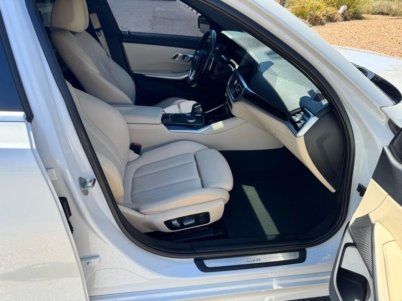 BMW 3 Series 330i Sedan 2019