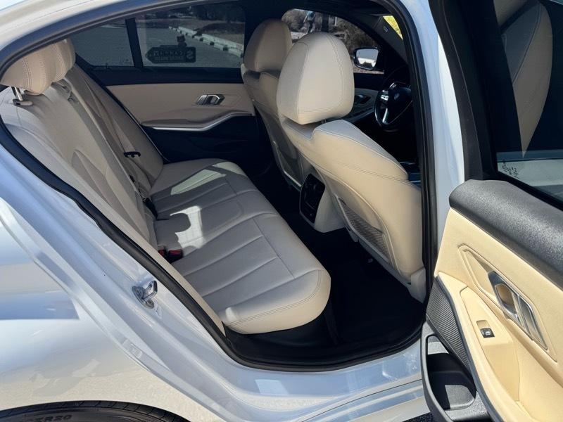 BMW 3 Series 330i Sedan 2019