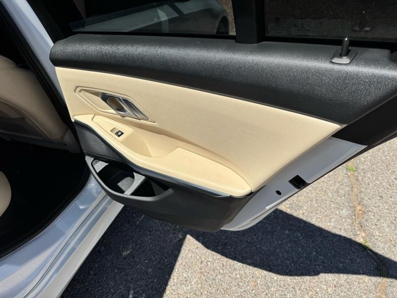 BMW 3 Series 330i Sedan 2019