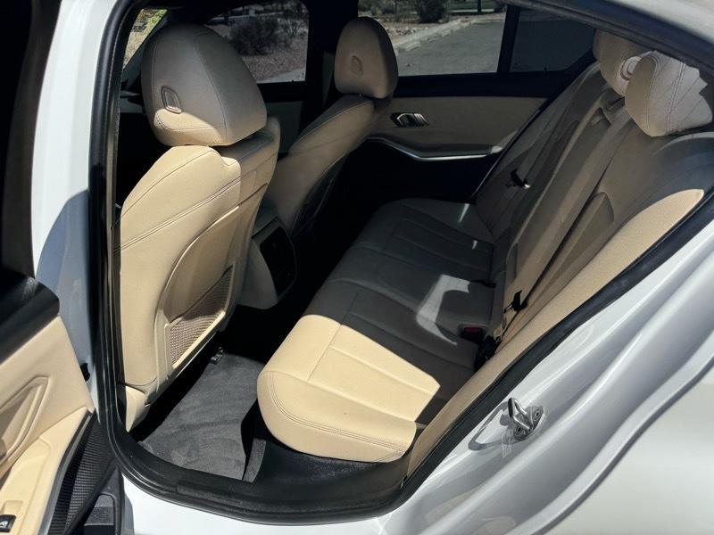 BMW 3 Series 330i Sedan 2019