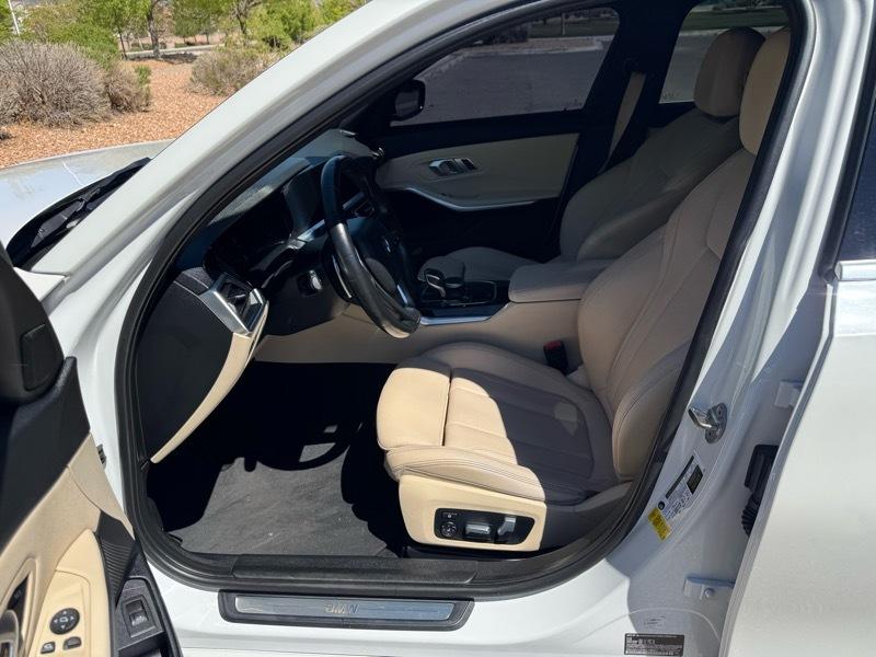 BMW 3 Series 330i Sedan 2019