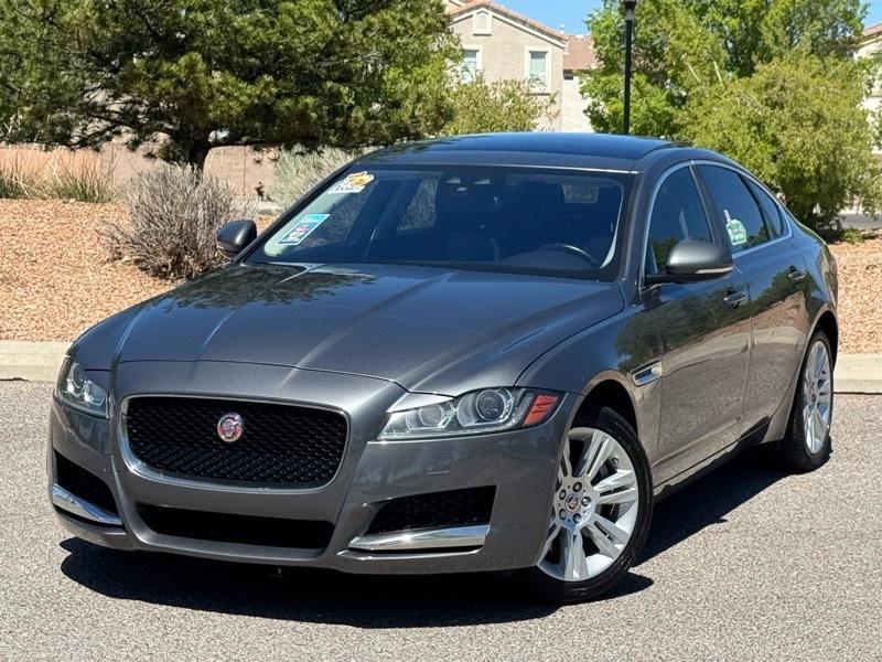 2016 Jaguar XF 4dr Sdn 35t Premium RWD