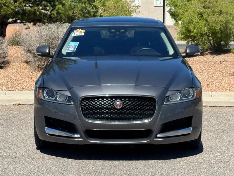 Jaguar XF 4dr Sdn 35t Premium RWD 2016