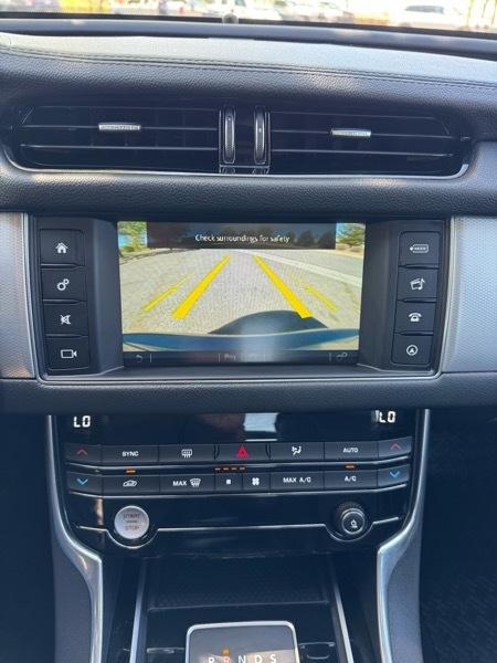 Jaguar XF 4dr Sdn 35t Premium RWD 2016