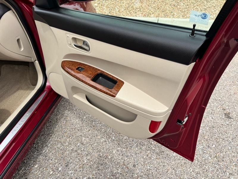 Buick LaCrosse 4dr Sdn CXS 2005