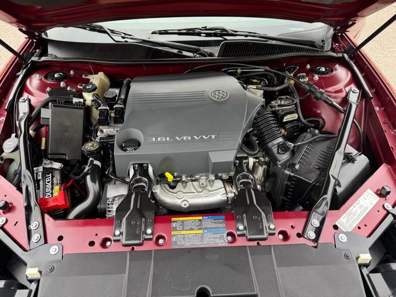 Buick LaCrosse 4dr Sdn CXS 2005