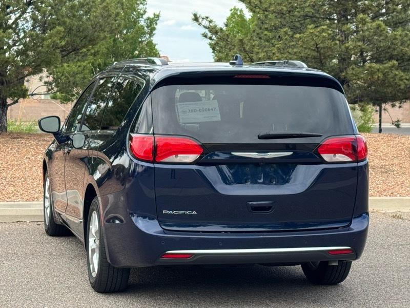 Chrysler Pacifica Touring L Plus FWD 2019