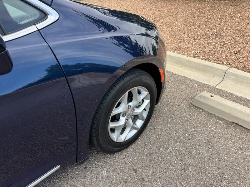 Chrysler Pacifica Touring L Plus FWD 2019