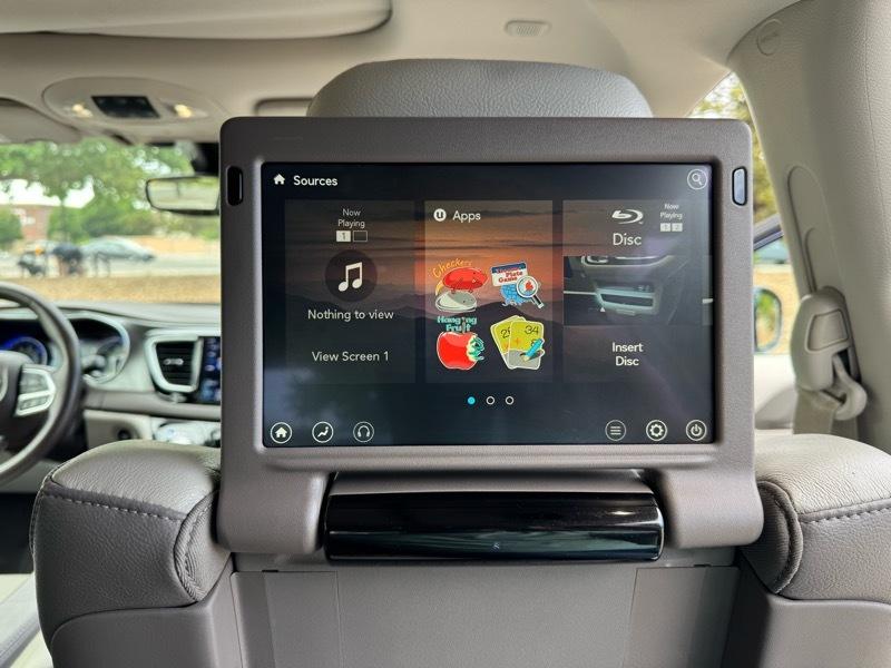 Chrysler Pacifica Touring L Plus FWD 2019