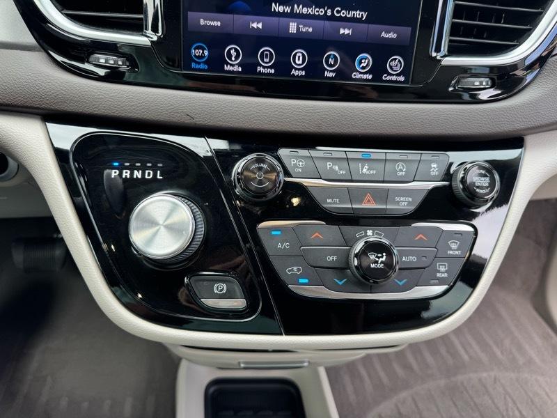 Chrysler Pacifica Touring L Plus FWD 2019