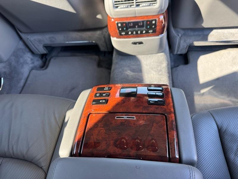 Maybach 57 4dr Sdn SWB 2004