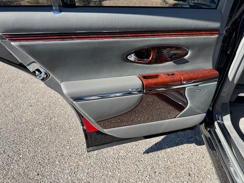 Maybach 57 4dr Sdn SWB 2004