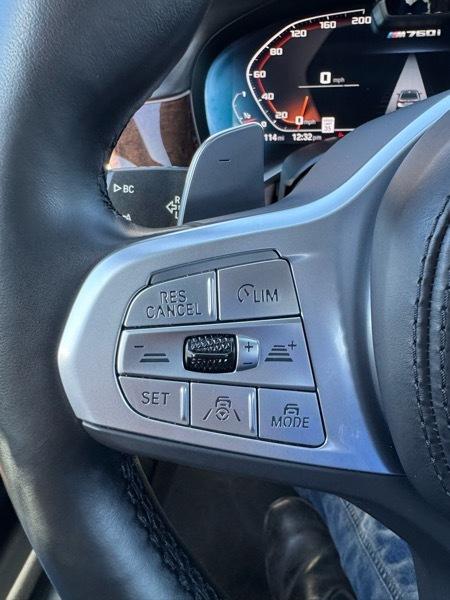 BMW 7 Series M760i xDrive Sedan 2022